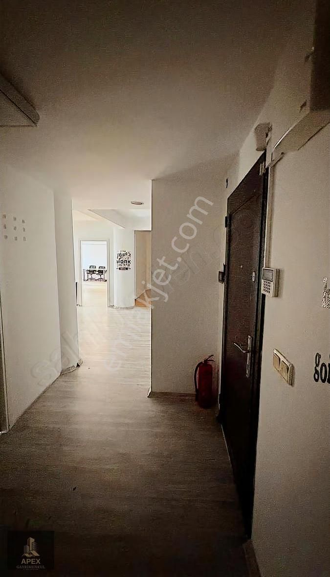 Levent'e Çok Yakın Ana Cadde Üzerinde Kiralık Homefise Uygun - Görsel 6