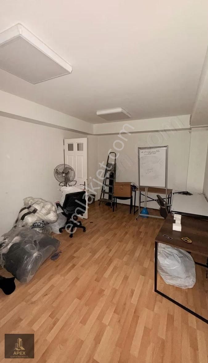 Levent'e Çok Yakın Ana Cadde Üzerinde Kiralık Homefise Uygun - Görsel 15