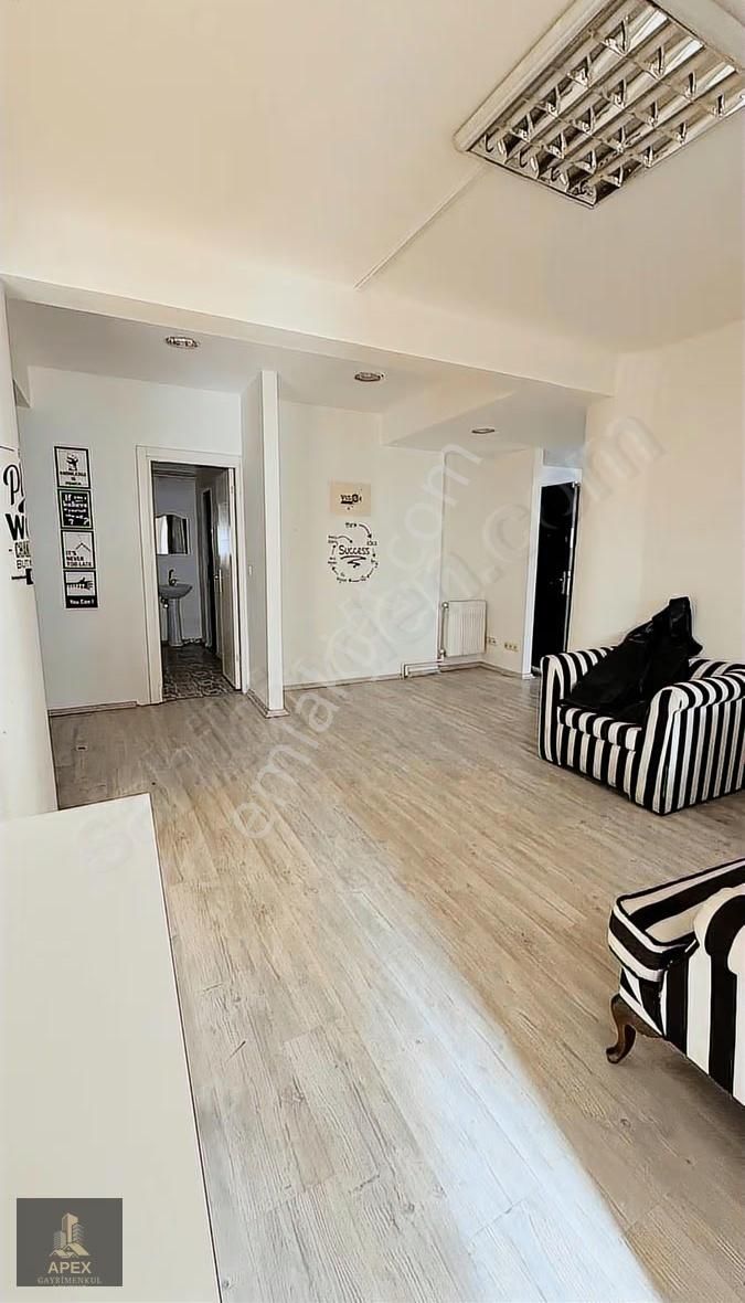 Levent'e Çok Yakın Ana Cadde Üzerinde Kiralık Homefise Uygun - Görsel 9