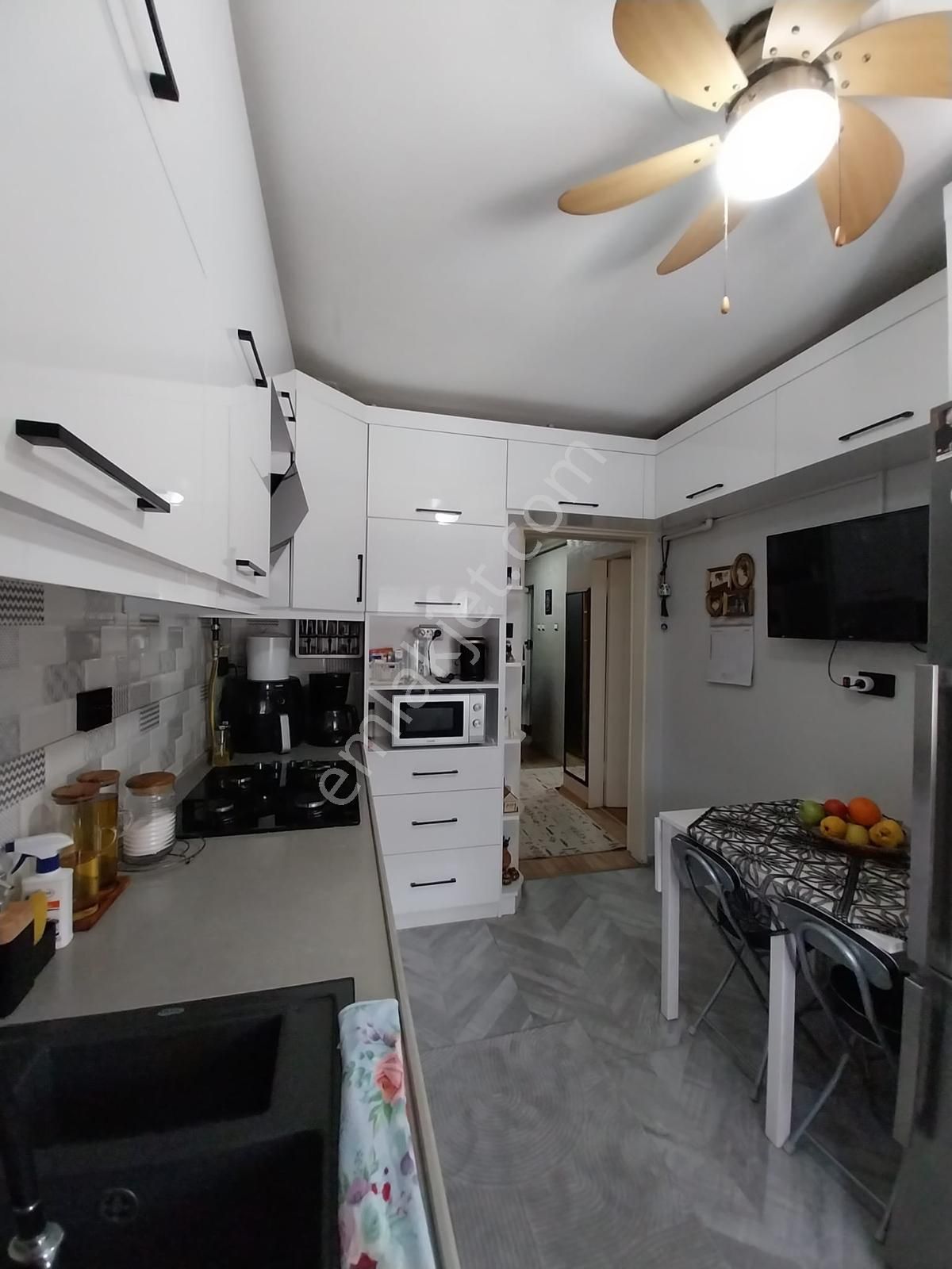 Karşıyaka Demirköprü'de Harika Konumda Satılık 3+1 - Görsel 15