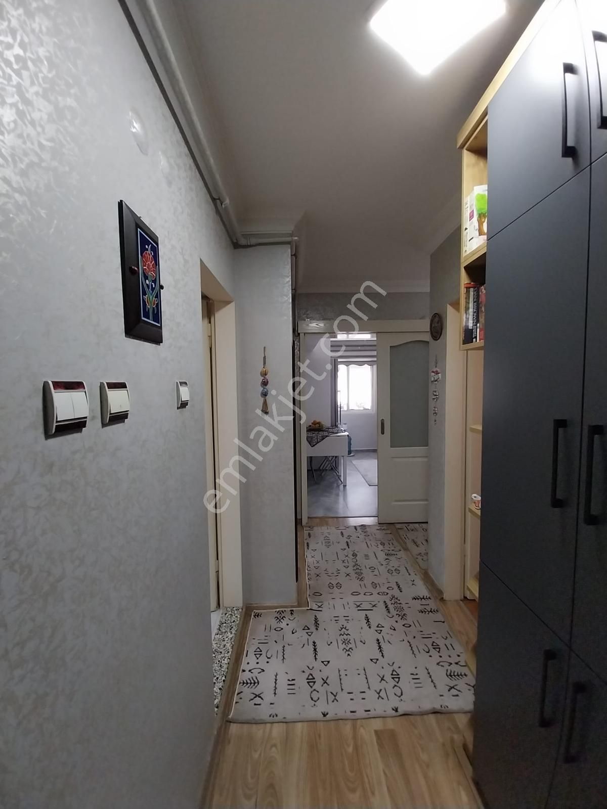 Karşıyaka Demirköprü'de Harika Konumda Satılık 3+1 - Görsel 3