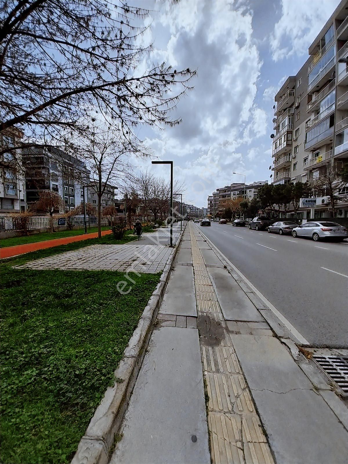 Karşıyaka Demirköprü'de Harika Konumda Satılık 3+1 - Görsel 18