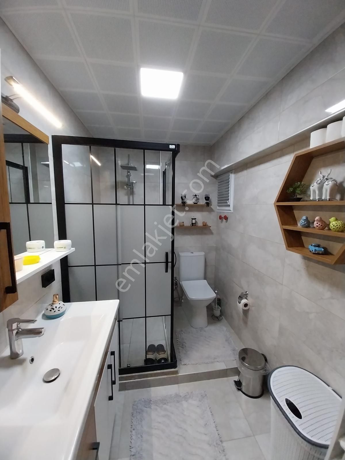 Karşıyaka Demirköprü'de Harika Konumda Satılık 3+1 - Görsel 19