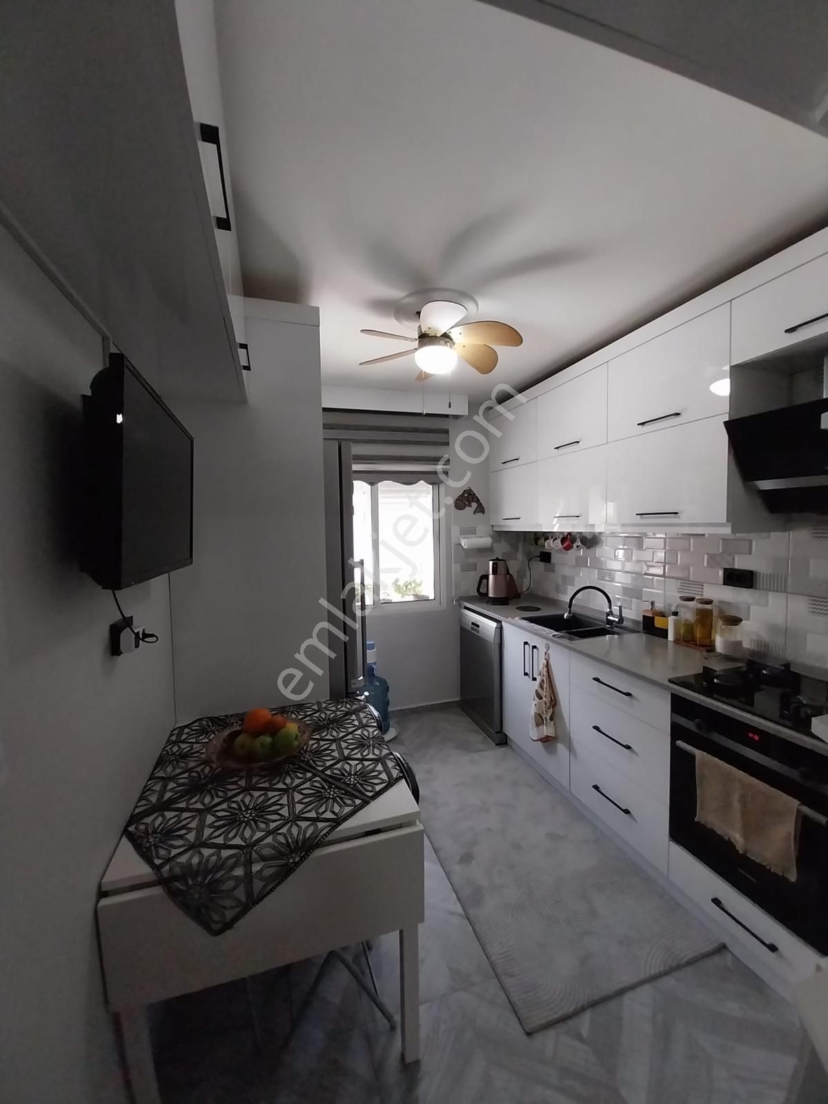 Karşıyaka Demirköprü'de Harika Konumda Satılık 3+1 - Görsel 16