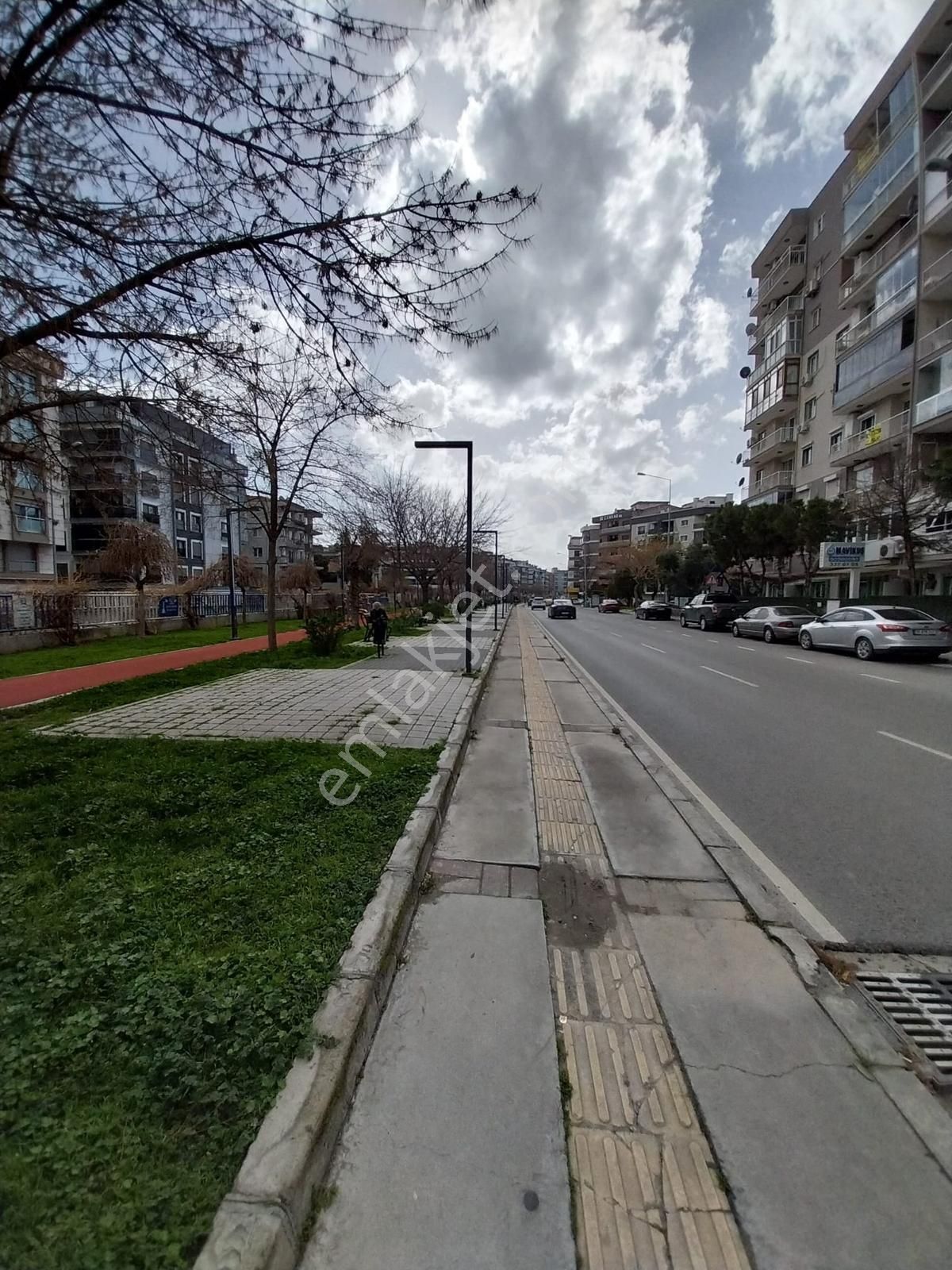 Karşıyaka Demirköprü'de Harika Konumda Satılık 3+1 - Görsel 34