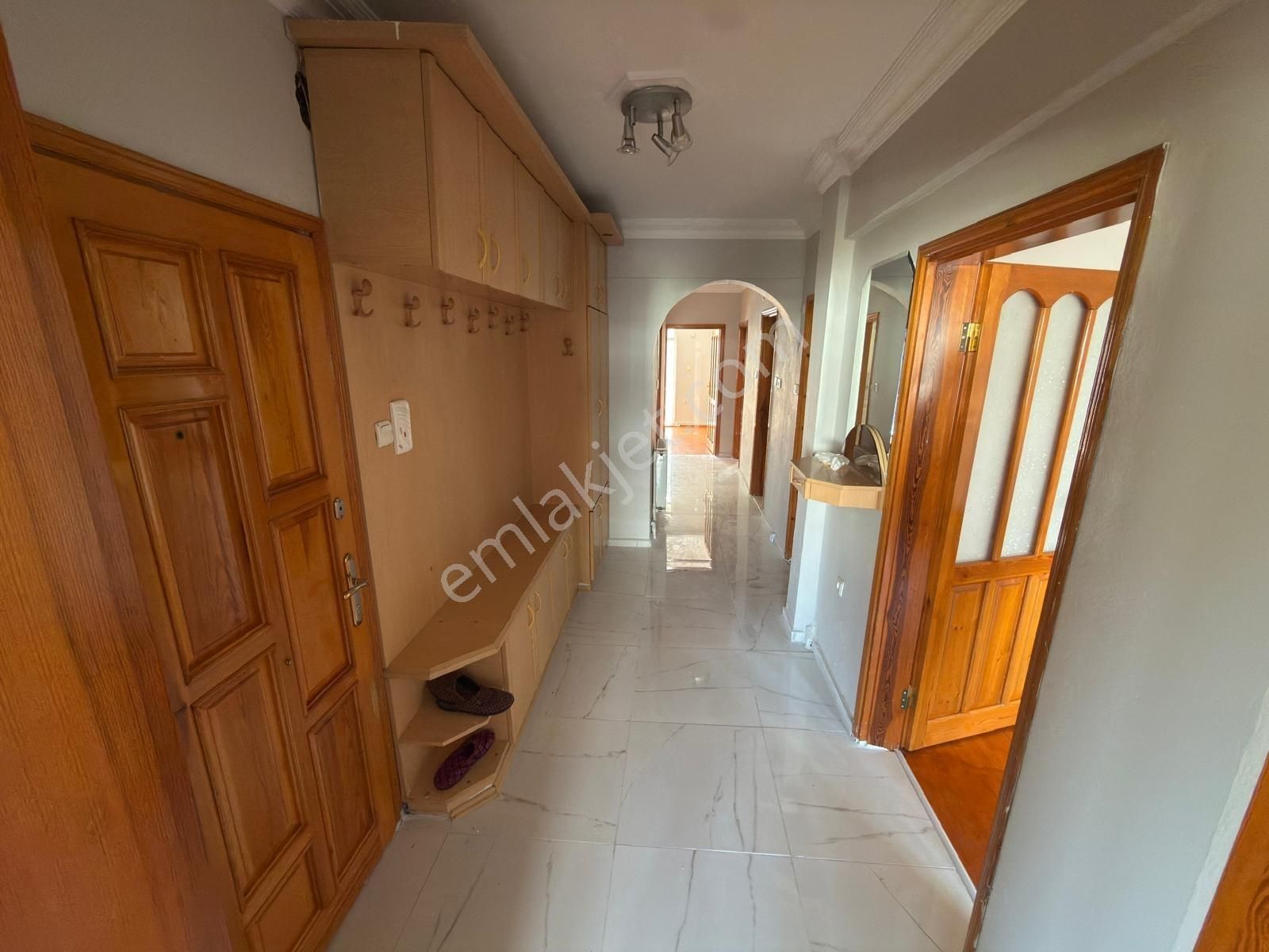 Bahçelievler Mahallesinde Satılık 3+1 Geniş Ve Ferah Daire - Görsel 8