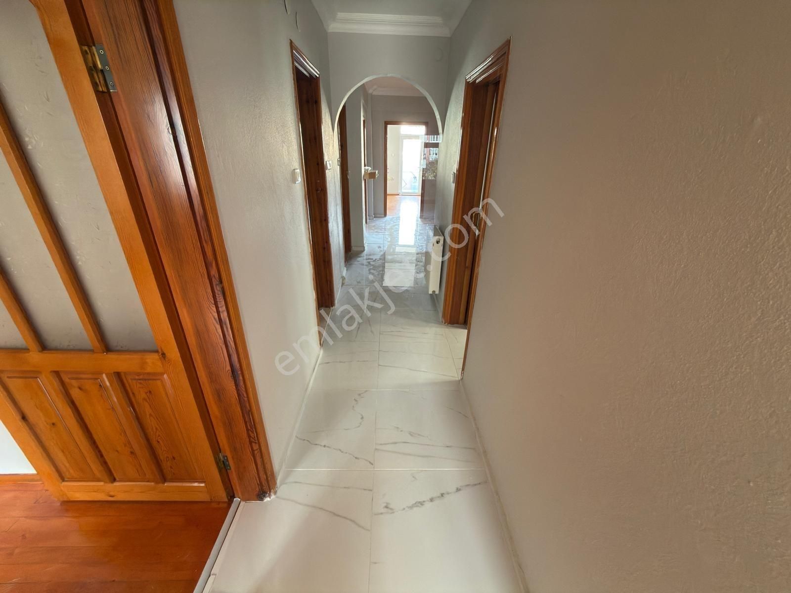 Bahçelievler Mahallesinde Satılık 3+1 Geniş Ve Ferah Daire - Görsel 18