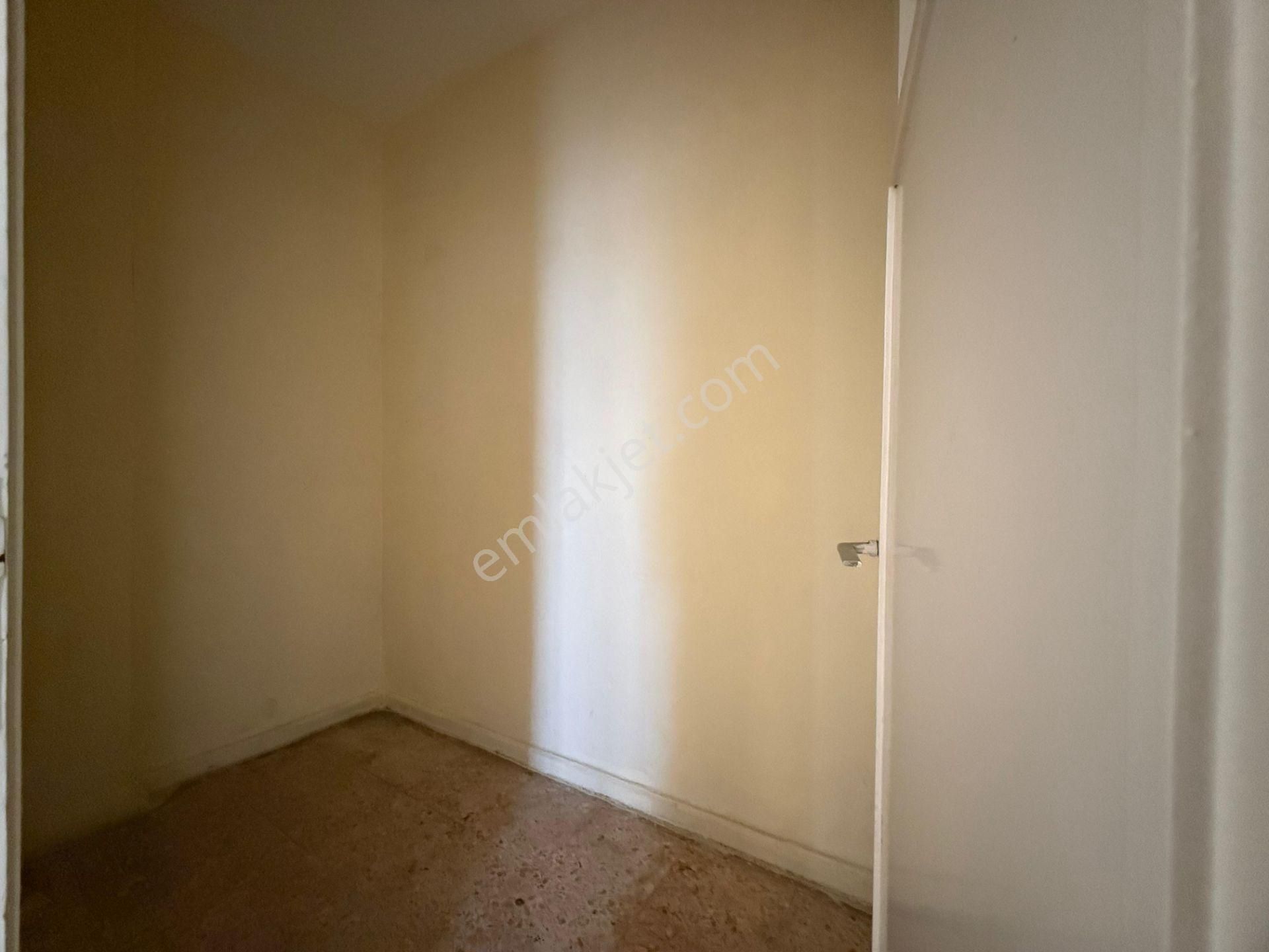 Silifke Gazi Mahallesi'nde Göksu Manzaralı, Kiralık 3+1 Daire - Görsel 4