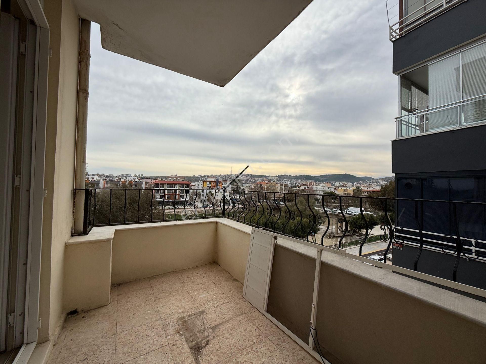 Silifke Gazi Mahallesi'nde Göksu Manzaralı, Kiralık 3+1 Daire - Görsel 10