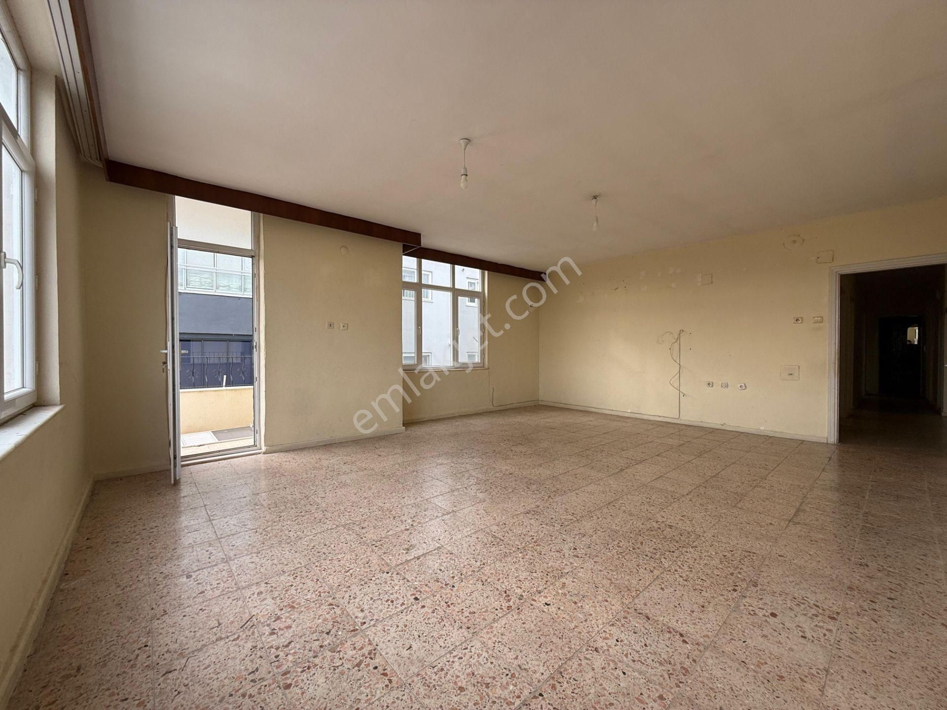 Silifke Gazi Mahallesi'nde Göksu Manzaralı, Kiralık 3+1 Daire - Görsel 9