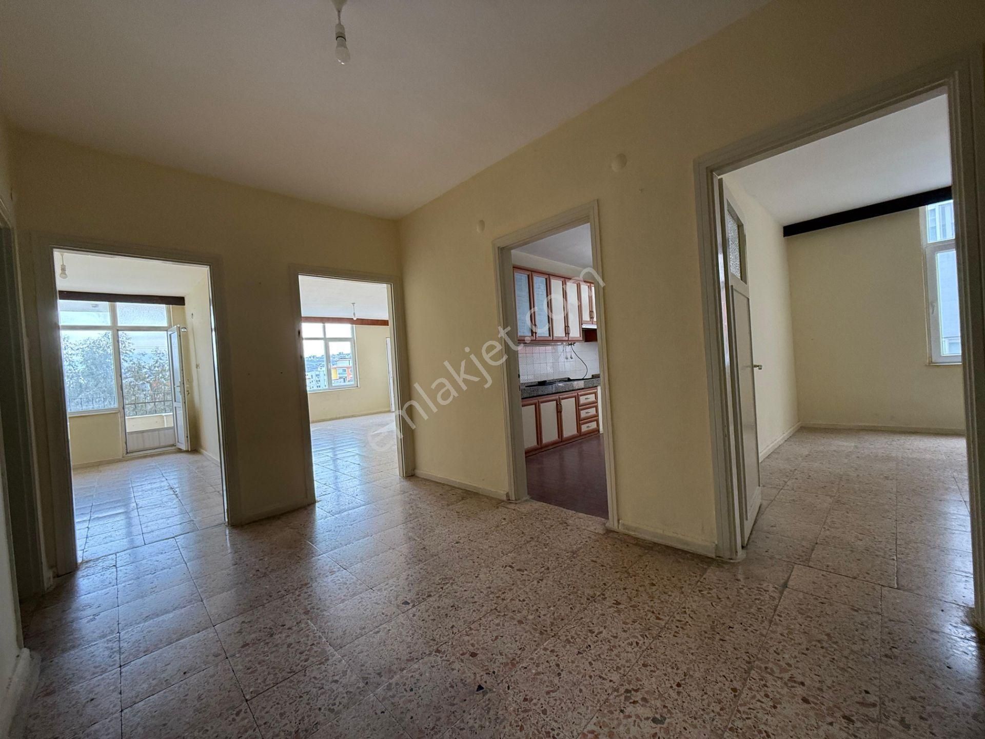 Silifke Gazi Mahallesi'nde Göksu Manzaralı, Kiralık 3+1 Daire - Görsel 3