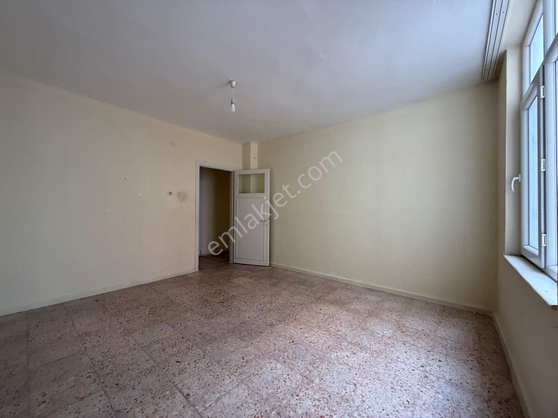 Silifke Gazi Mahallesi'nde Göksu Manzaralı, Kiralık 3+1 Daire - Görsel 16