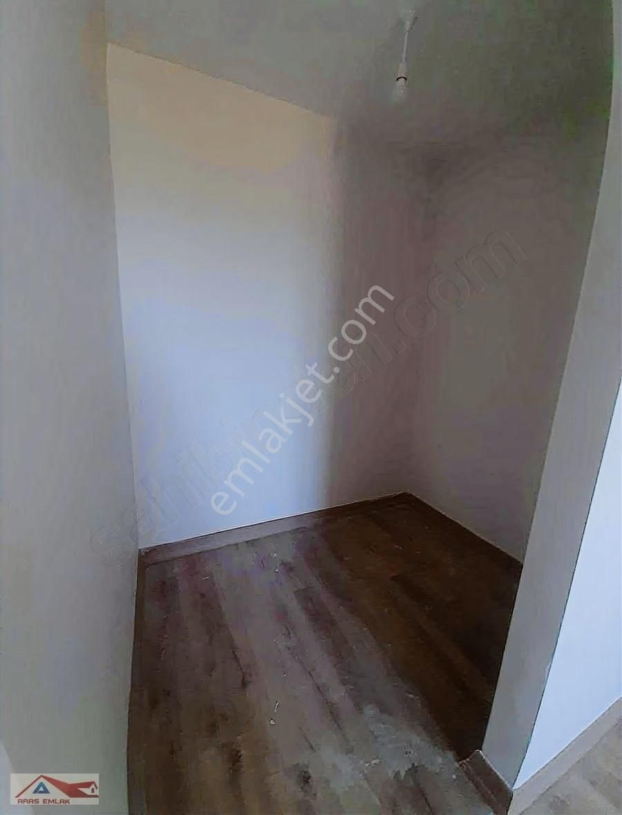 Site İçinde Güney Cephe 9.katta Boyası Yapılıyor Temiz Ferah - Görsel 17