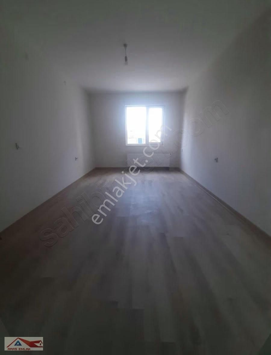 Site İçinde Güney Cephe 9.katta Boyası Yapılıyor Temiz Ferah - Görsel 5