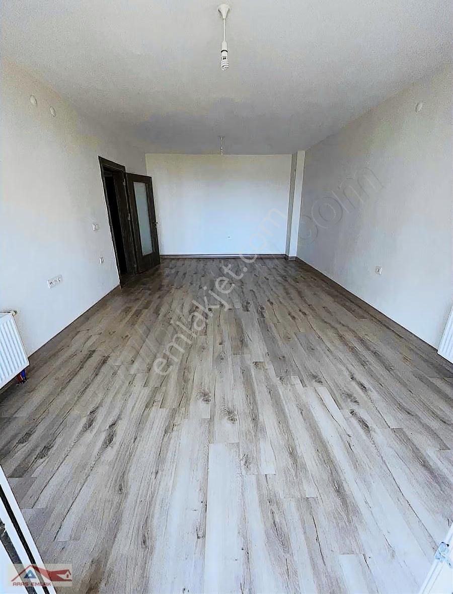 Site İçinde Güney Cephe 9.katta Boyası Yapılıyor Temiz Ferah - Görsel 13