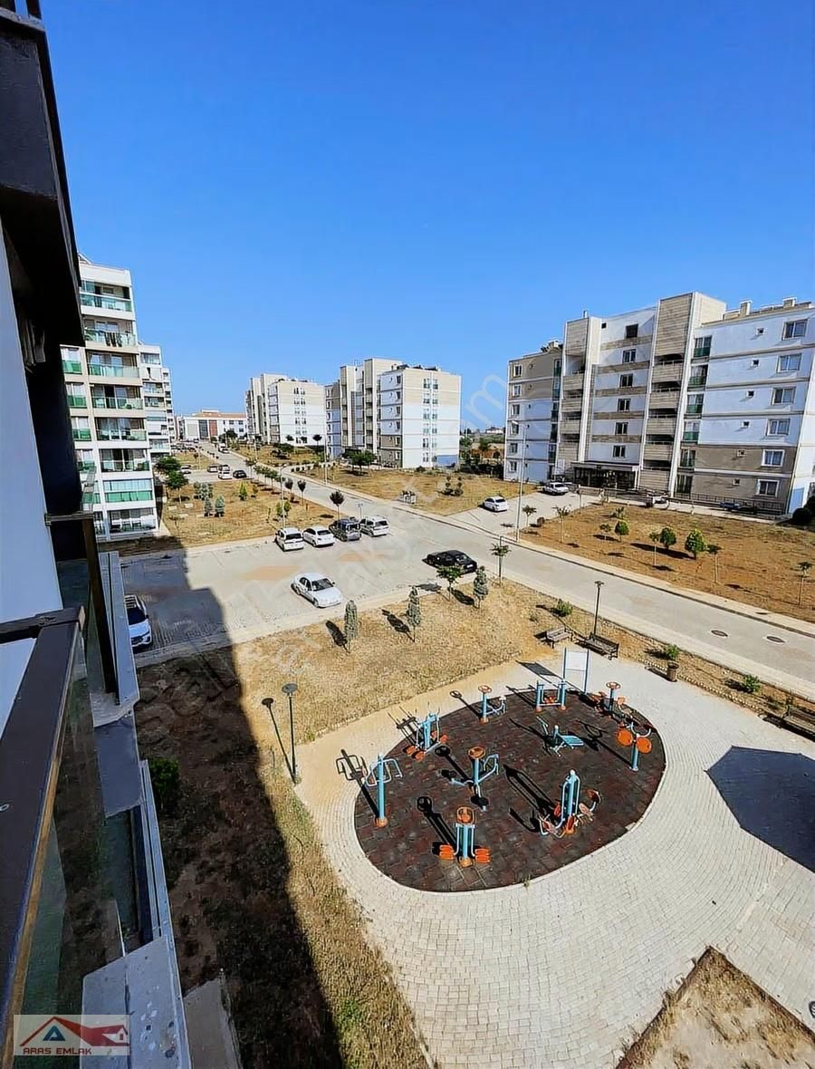 Site İçinde Güney Cephe 9.katta Boyası Yapılıyor Temiz Ferah - Görsel 2