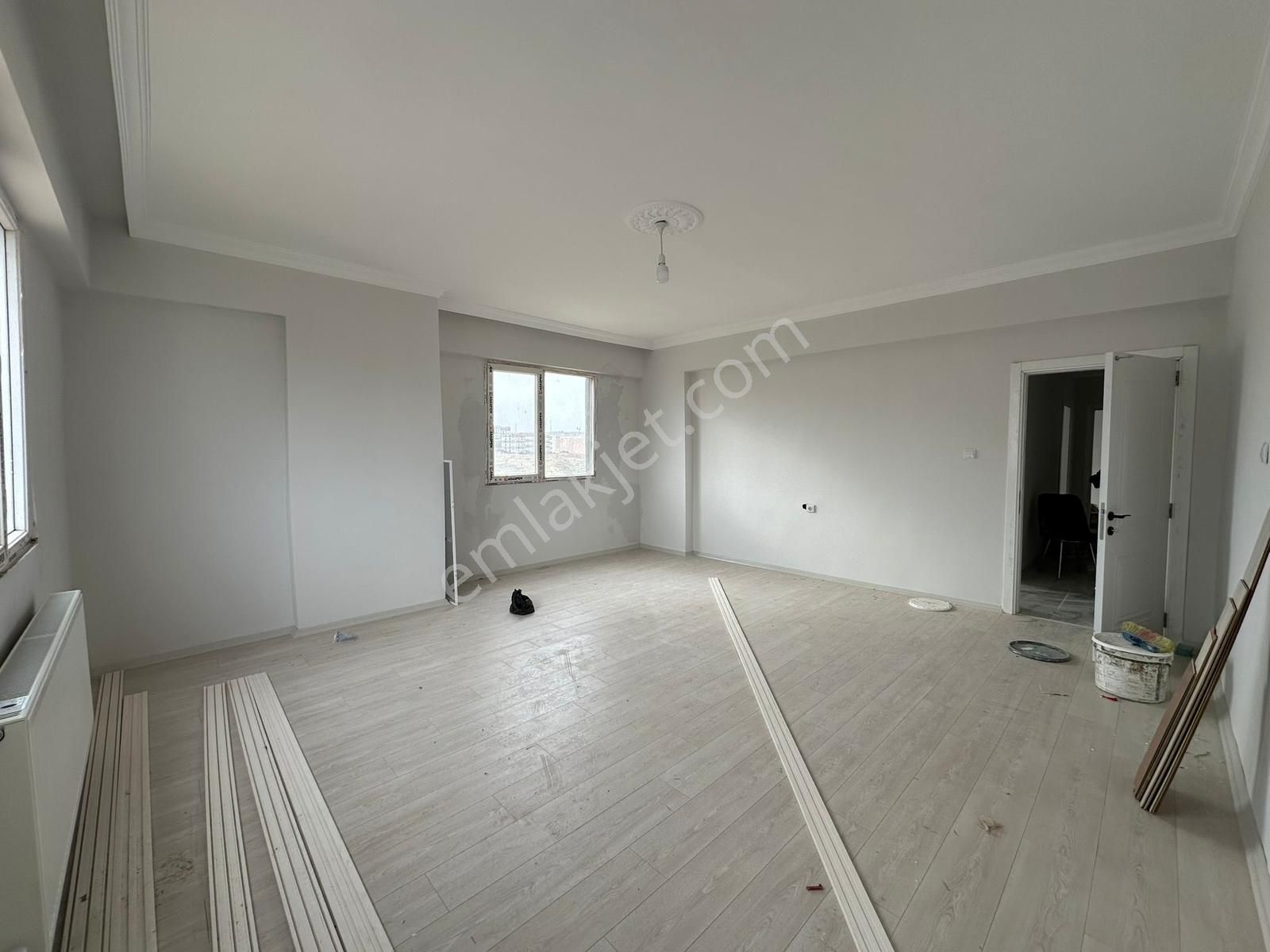 Çözüm'den Eğitim Araştırma Hastanesi Arkası Satılık 3+1 Daire!!! - Görsel 2