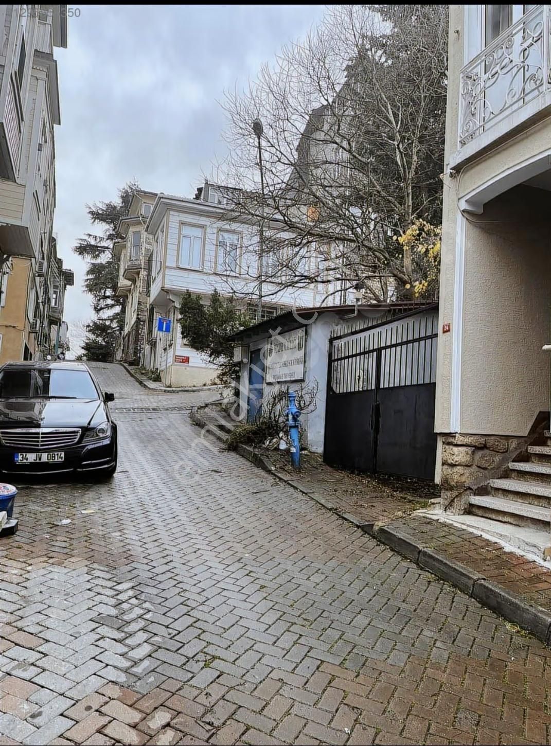 Sarıyer Büyükdere'de Tarihi Sokakta Kiralık Daire - Görsel 9