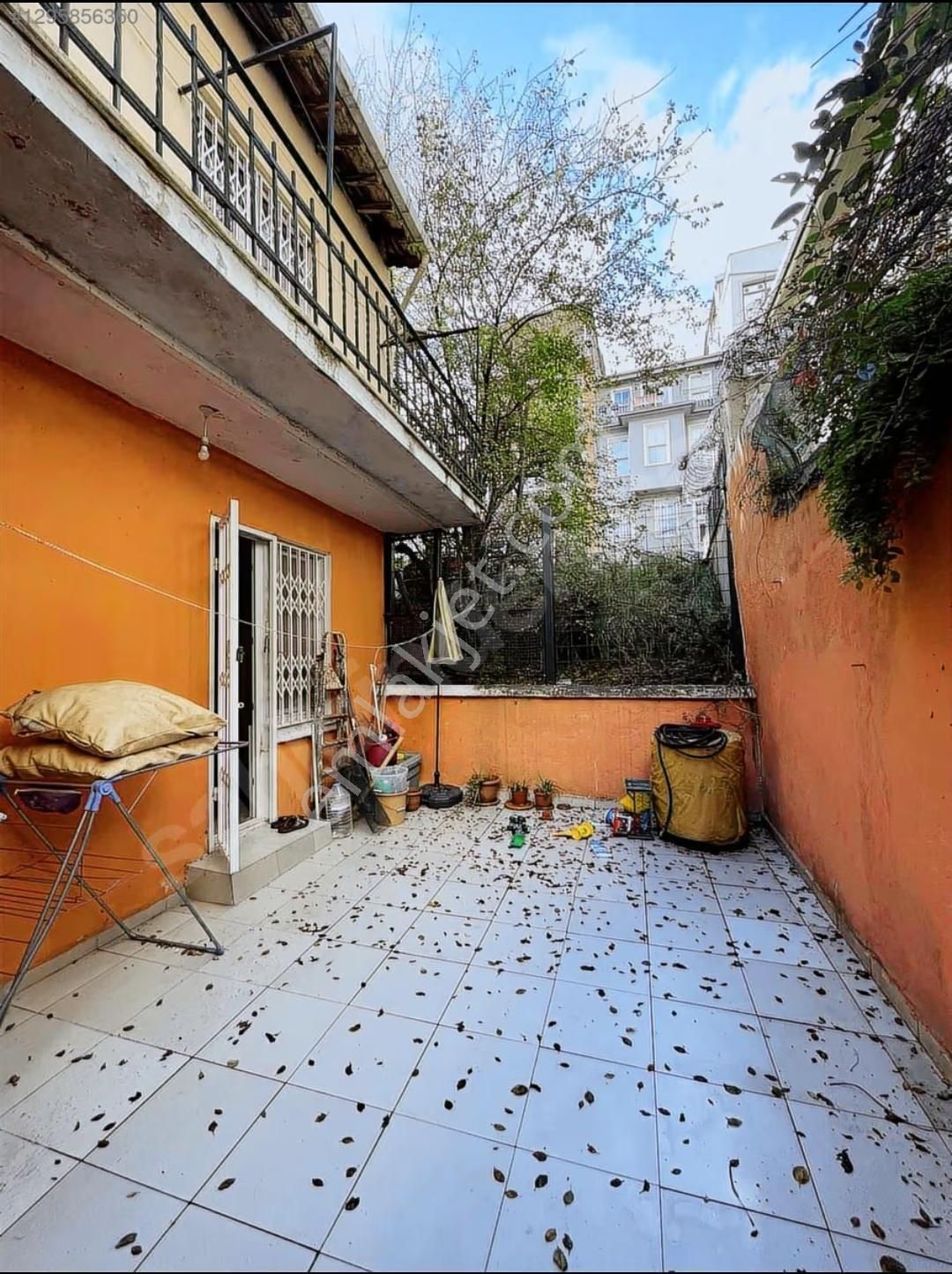 Sarıyer Büyükdere'de Tarihi Sokakta Kiralık Daire