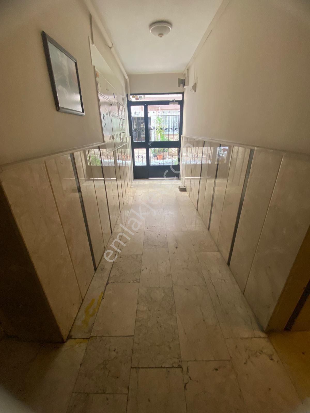 Göztepe’de Doğalgazlı Asansörlü Sahile 100 Mt 3+1 Daire - Görsel 3