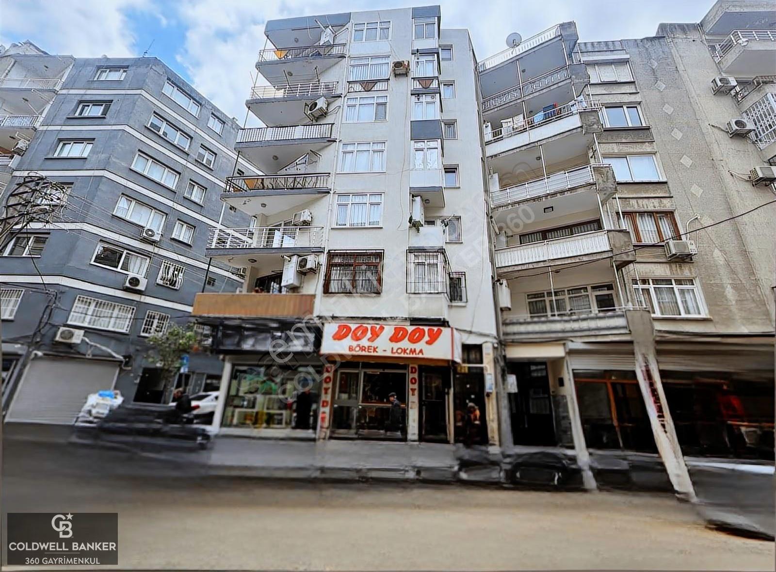 Konak Eşrefpaşa'da Börek & Boyoz İşletmeli Satılık Dükkan - Görsel 2