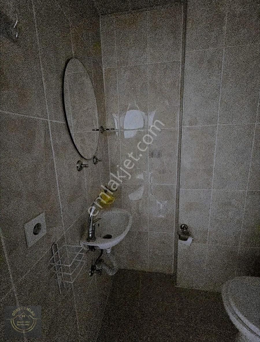 Ezine Pazaryeri Yanında Cadde Üstü 3+1 Ara Kat Satılık Daire - Görsel 6