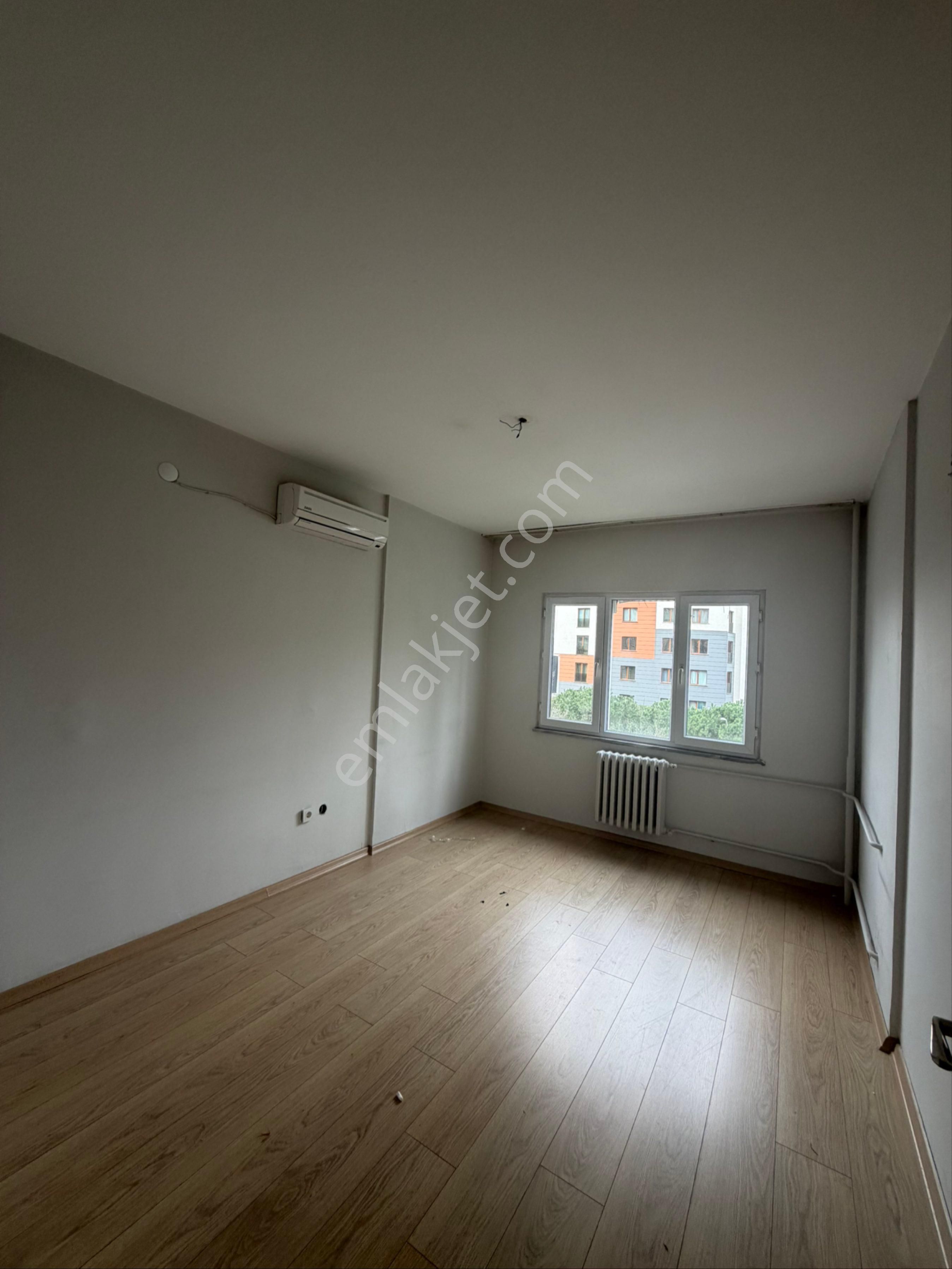 Başakşehirin Göbeğinde Metroya 2 Dk Mesafede Geniş Ferah Daire - Görsel 9