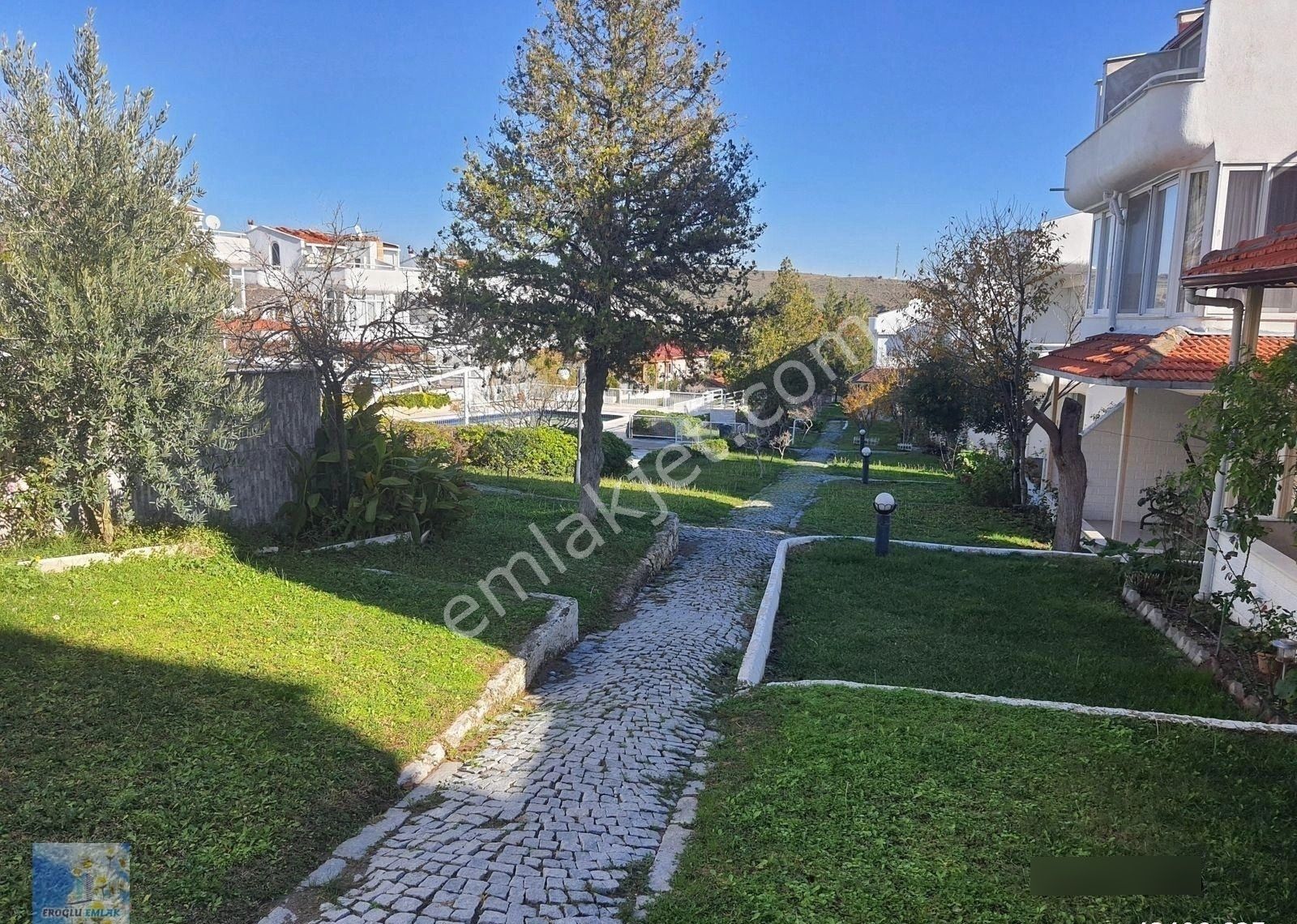 Çandarlı Site İçinde Havuzlu Deniz Manzaralı Satılık Yazlık - Görsel 19