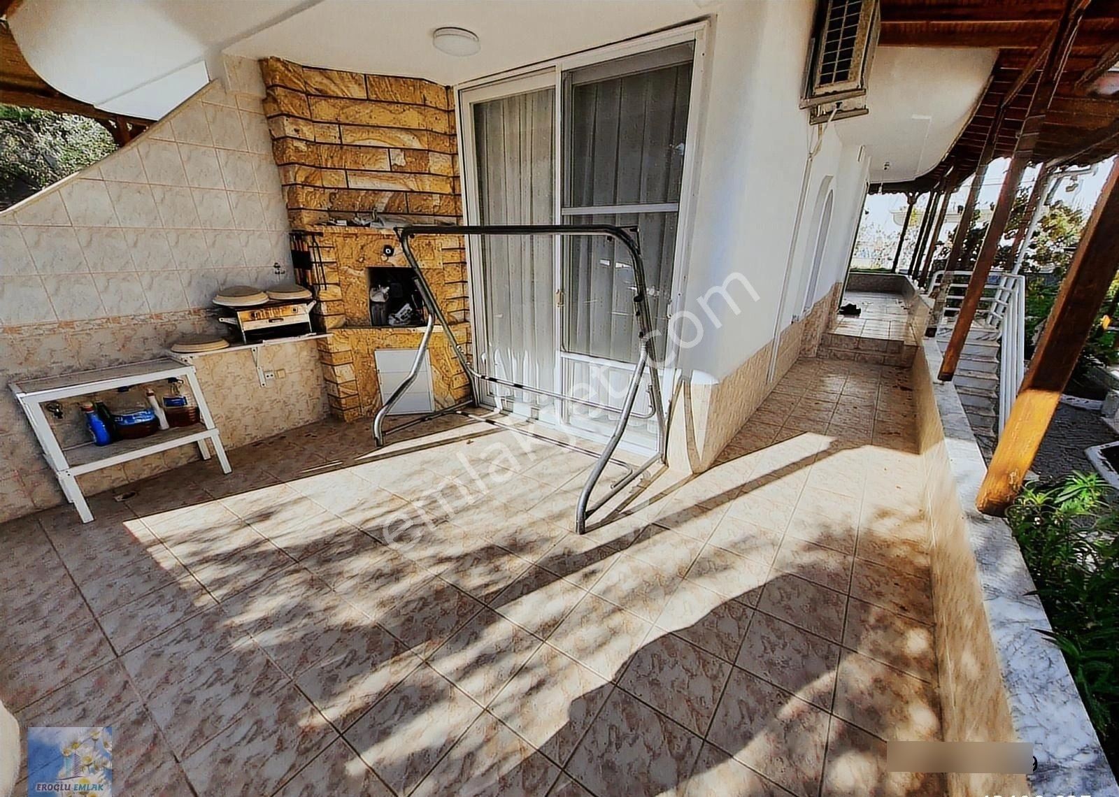 Çandarlı Site İçinde Havuzlu Deniz Manzaralı Satılık Yazlık - Görsel 15