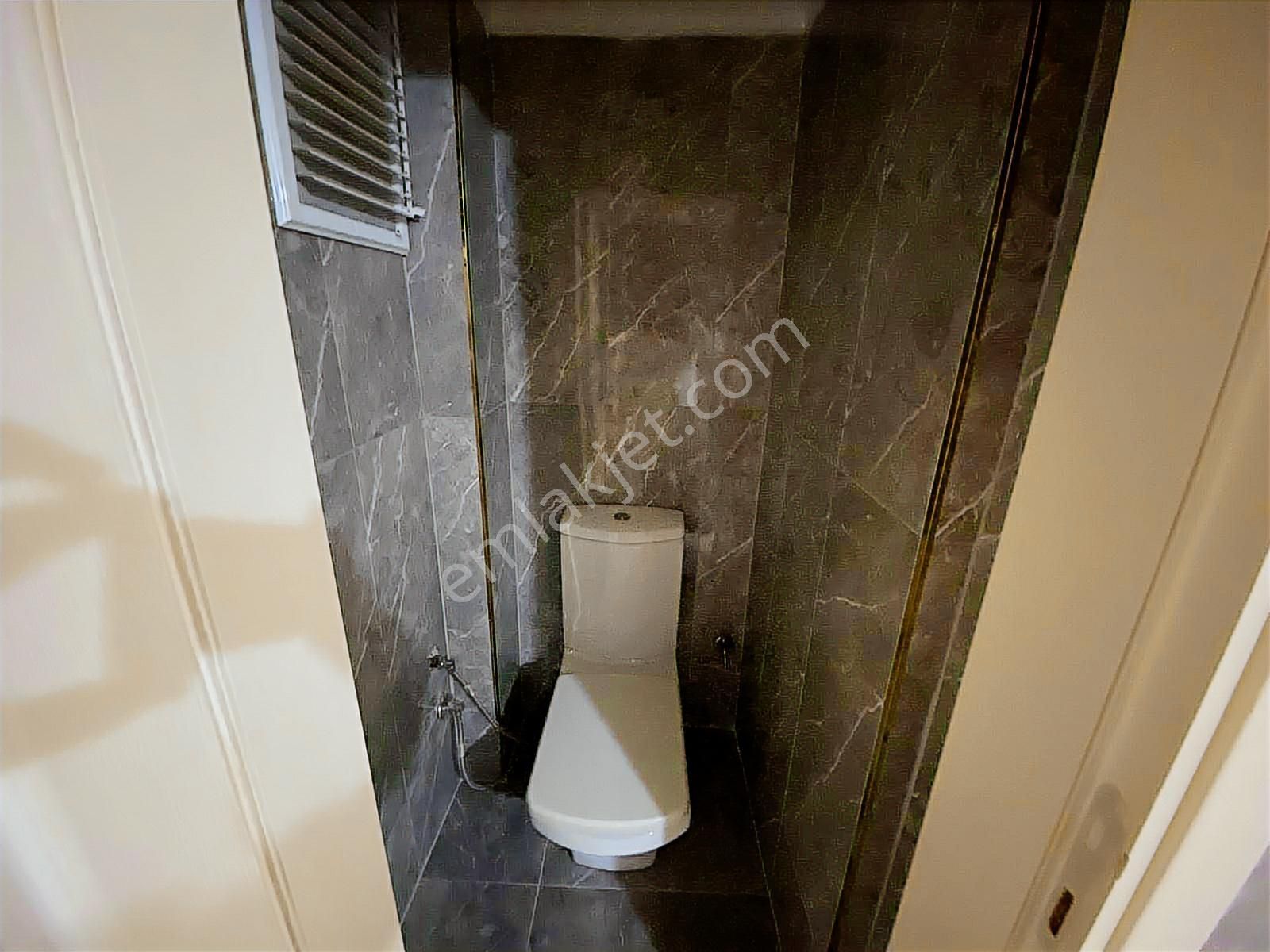 Güzelyalı'da Ana Yola Yakın 3+1 140 M2 Daire - Görsel 13
