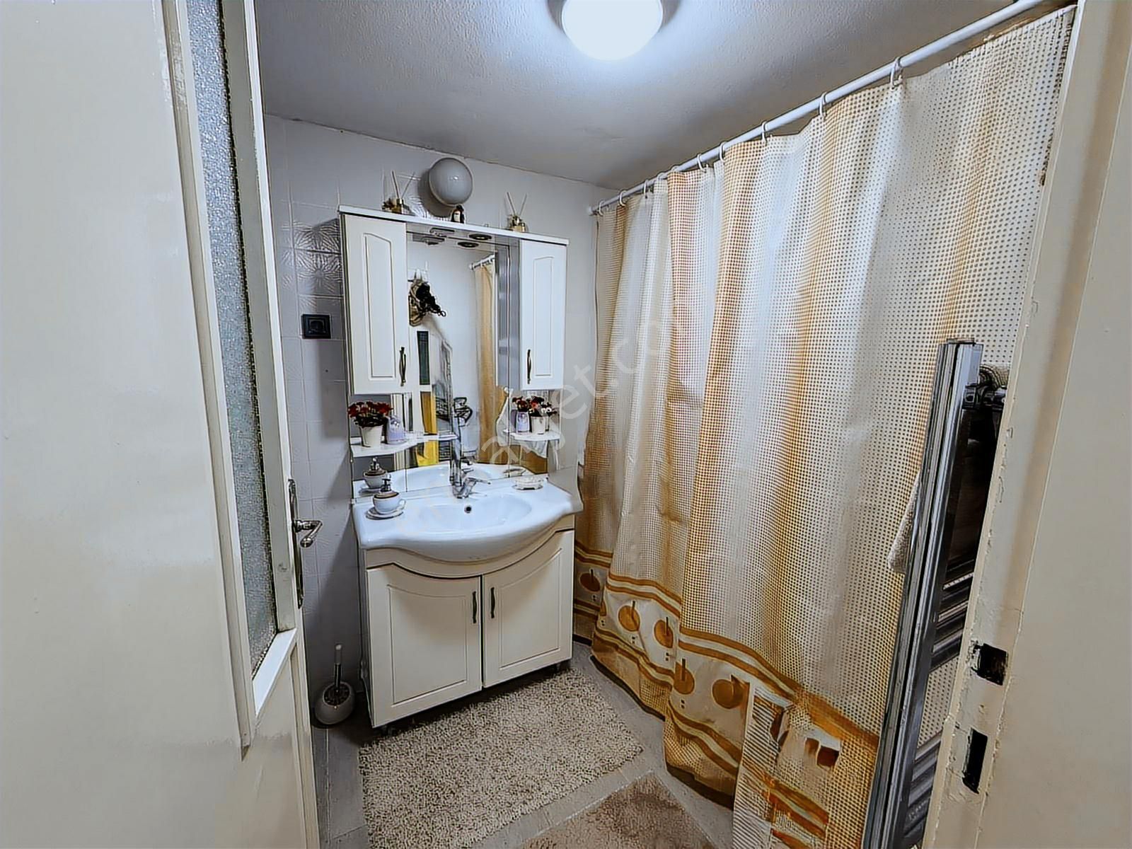 Karşıyaka Bahariye Mahallesi'nde Satılık 3+1 Daire - Görsel 3