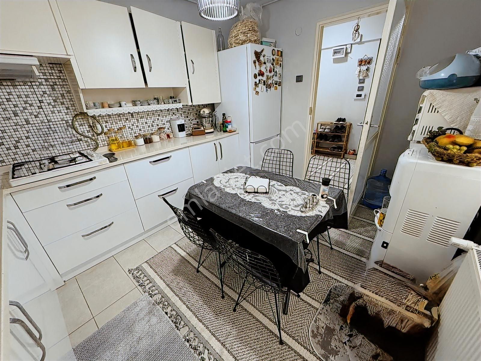 Karşıyaka Bahariye Mahallesi'nde Satılık 3+1 Daire - Görsel 14