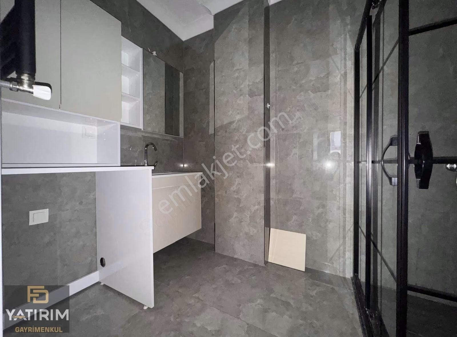 Bayramoğlunda Site İçi Güvenlikli Lüx 3+1 120 M2 Fırsat Ara Kat - Görsel 11