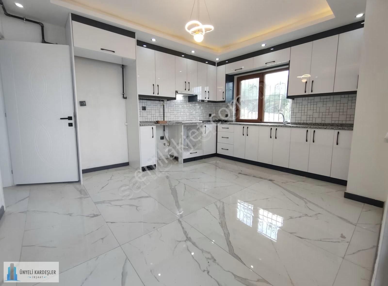 Kervansaray Mahallesinde Doğanın İçinde Kiralık 140 M2 2+1 Daire - Görsel 18