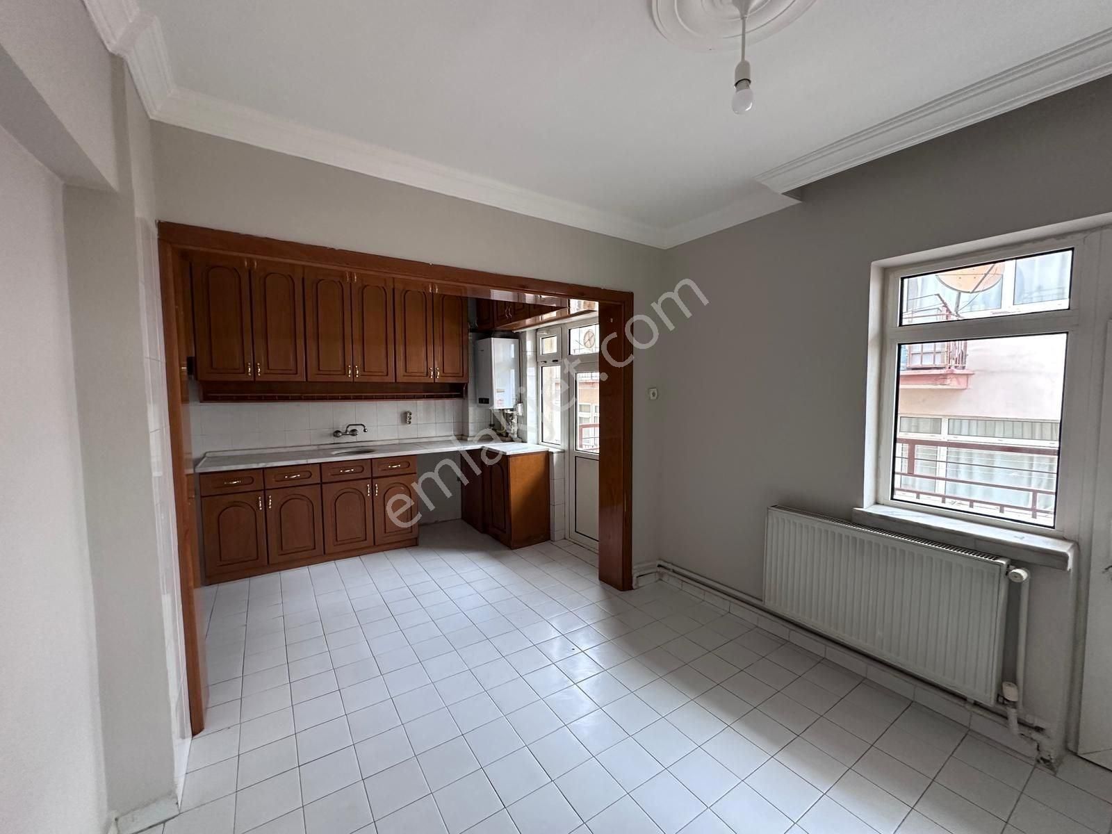 Şenlik Mahallesinde Merkezi Lokasyında Ankara Manzaralı Daire - Görsel 19