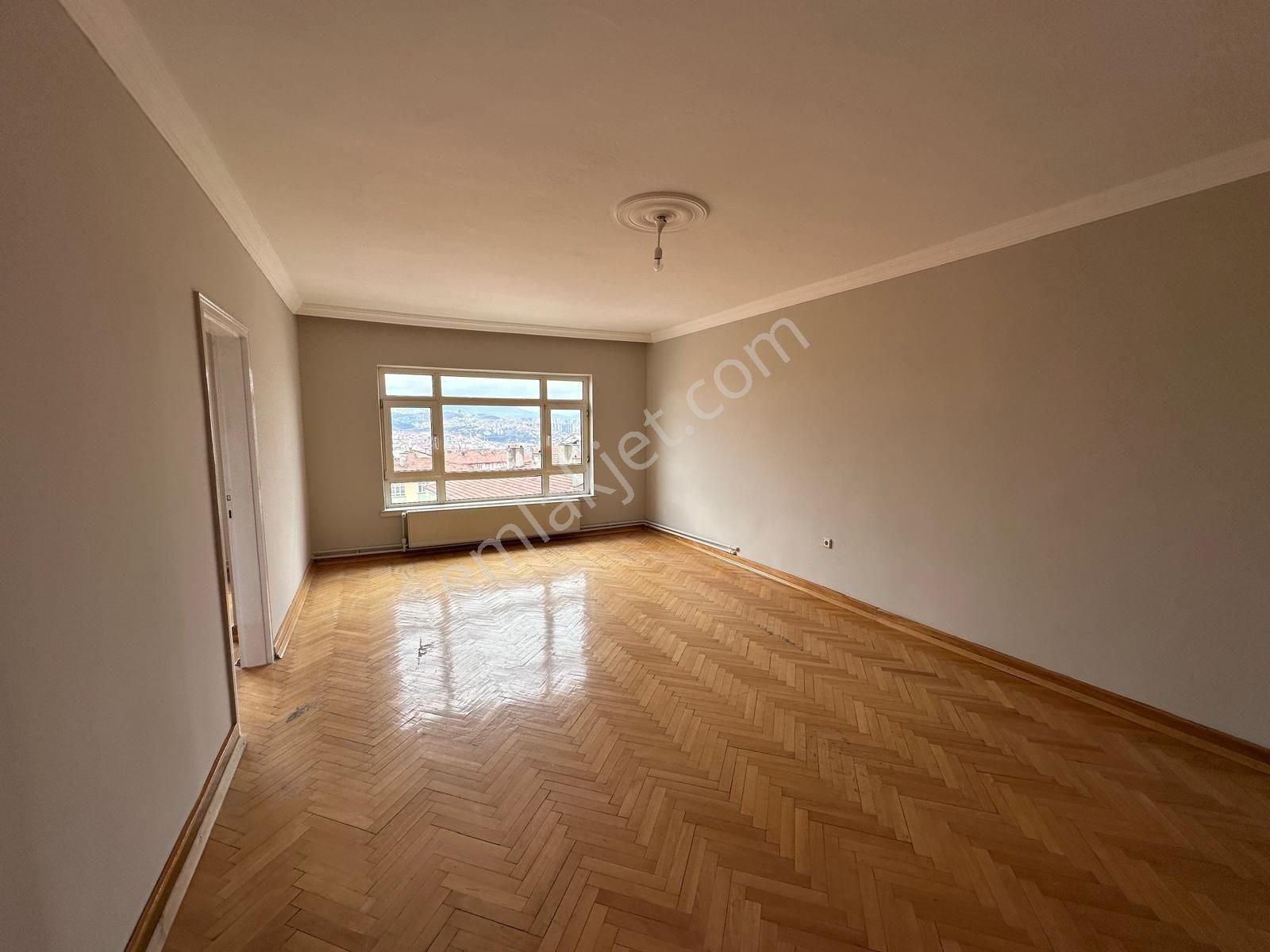 Şenlik Mahallesinde Merkezi Lokasyında Ankara Manzaralı Daire - Görsel 4