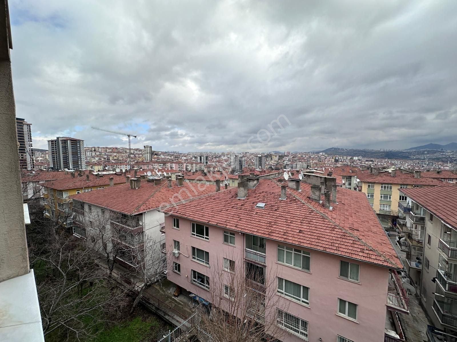 Şenlik Mahallesinde Merkezi Lokasyında Ankara Manzaralı Daire - Görsel 7