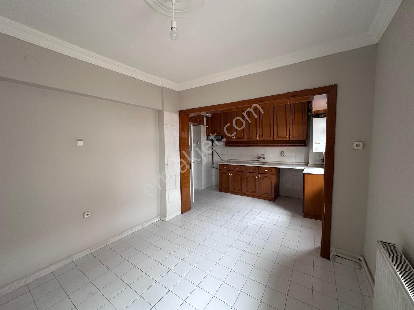 Şenlik Mahallesinde Merkezi Lokasyında Ankara Manzaralı Daire - Görsel 20