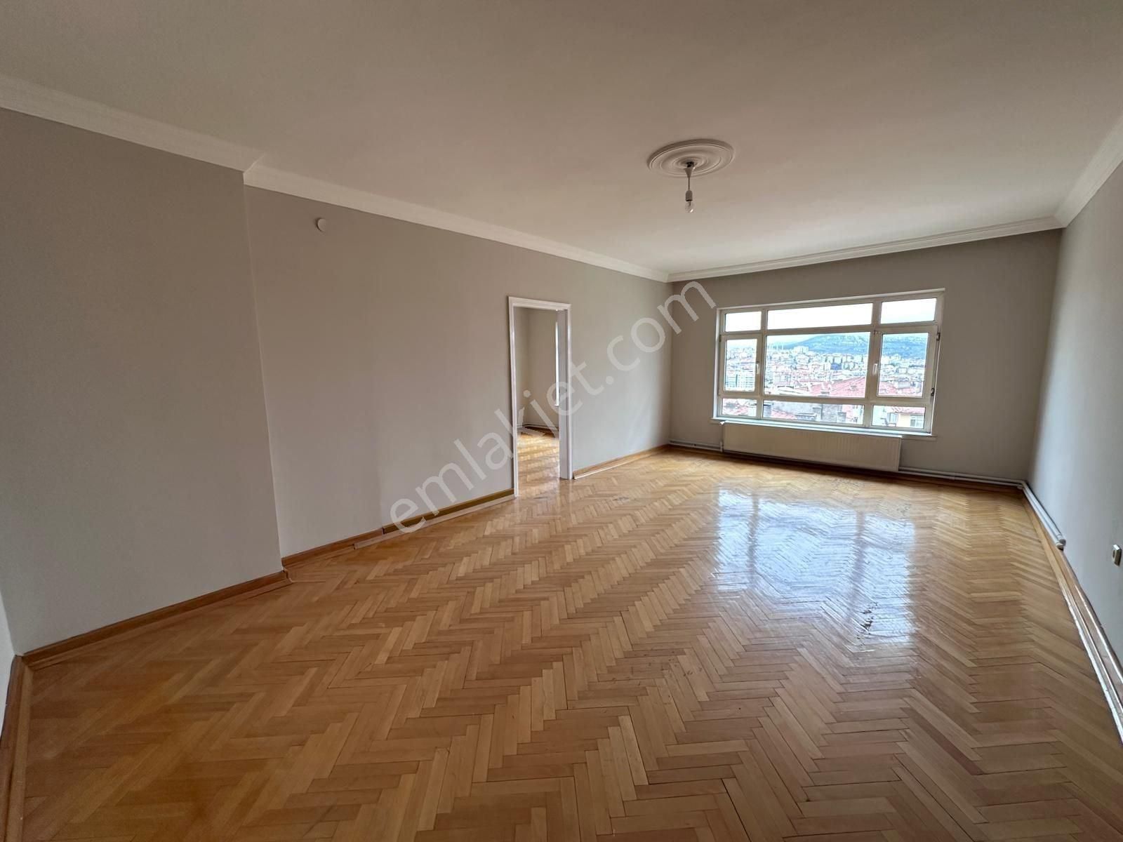 Şenlik Mahallesinde Merkezi Lokasyında Ankara Manzaralı Daire - Görsel 2