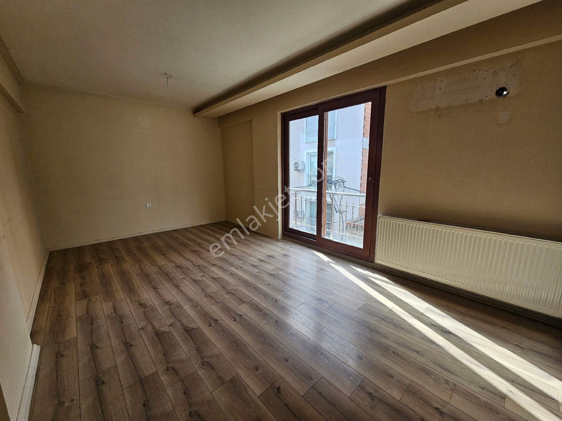 Örnek Köy Mahallesi’nde Full Tadilatlı 2+1 | Ankastre Mutfak | Ara Kat | 28.000 Tl Kira Getirili - Görsel 2