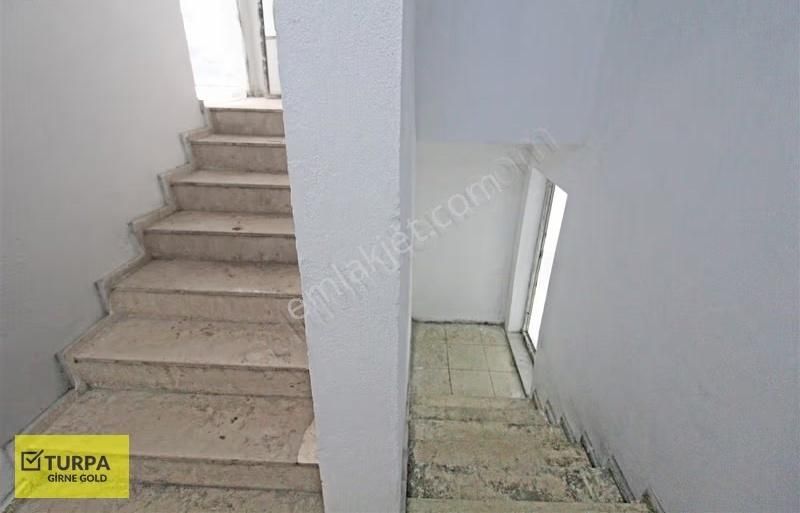 Eşrefpaşa Cad.yakını,işlek 474 Sokak'ta 125m2 Boş Kiralık Dükkan - Görsel 4