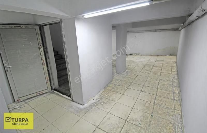 Eşrefpaşa Cad.yakını,işlek 474 Sokak'ta 125m2 Boş Kiralık Dükkan - Görsel 15