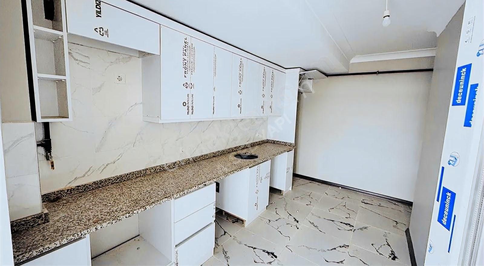 Avcılar Göl Manzaralı Otoparklı Sıfır Dübleks - Görsel 25