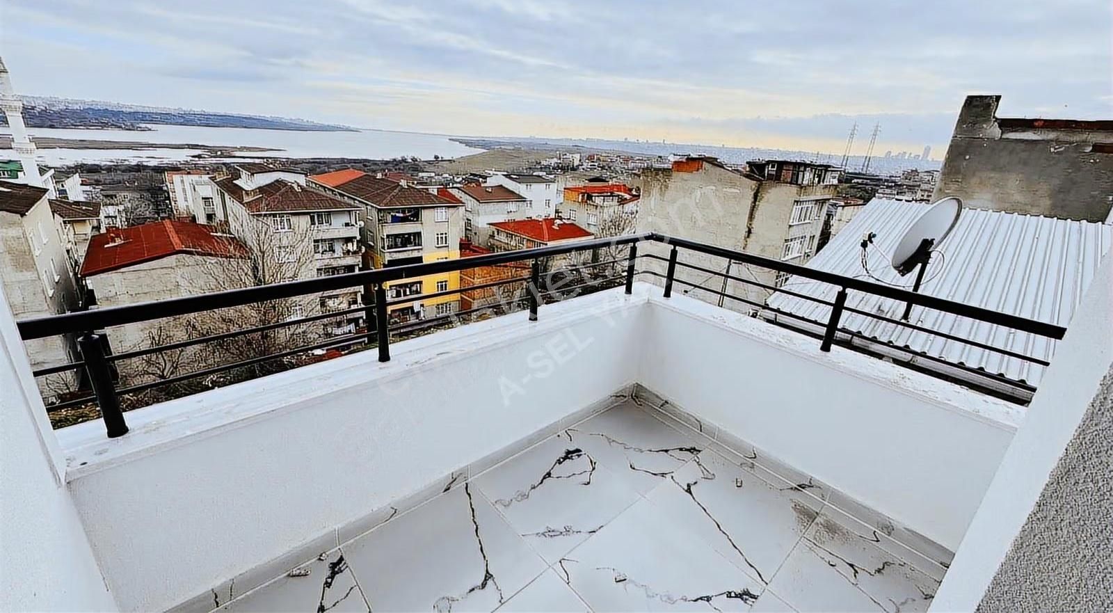 Avcılar Göl Manzaralı Otoparklı Sıfır Dübleks - Görsel 11