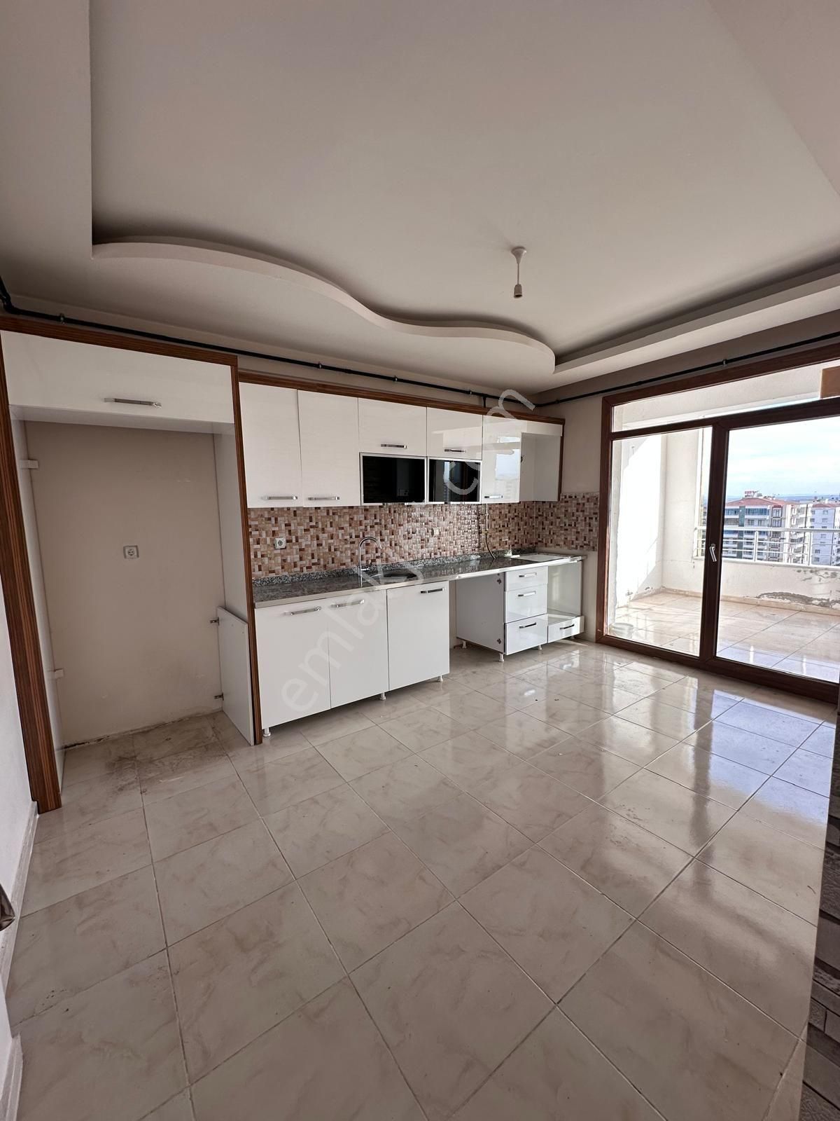 Kiralık 3+1 Zana Düğün Salonu Yanında