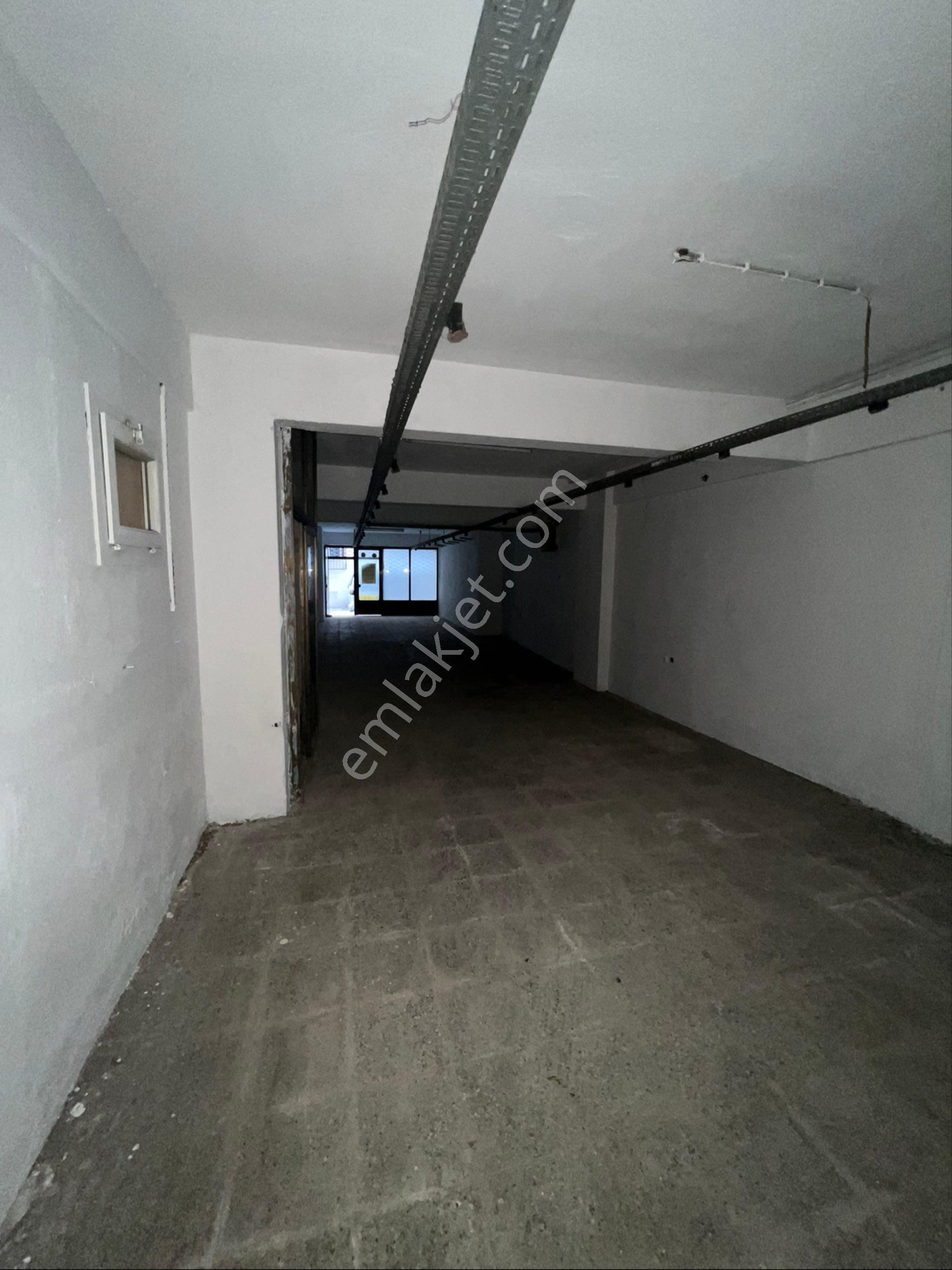 Ersü'den 120m2 Mızraklı Caddesi Yakını Atölye-depo Uygun Dükkan - Görsel 5