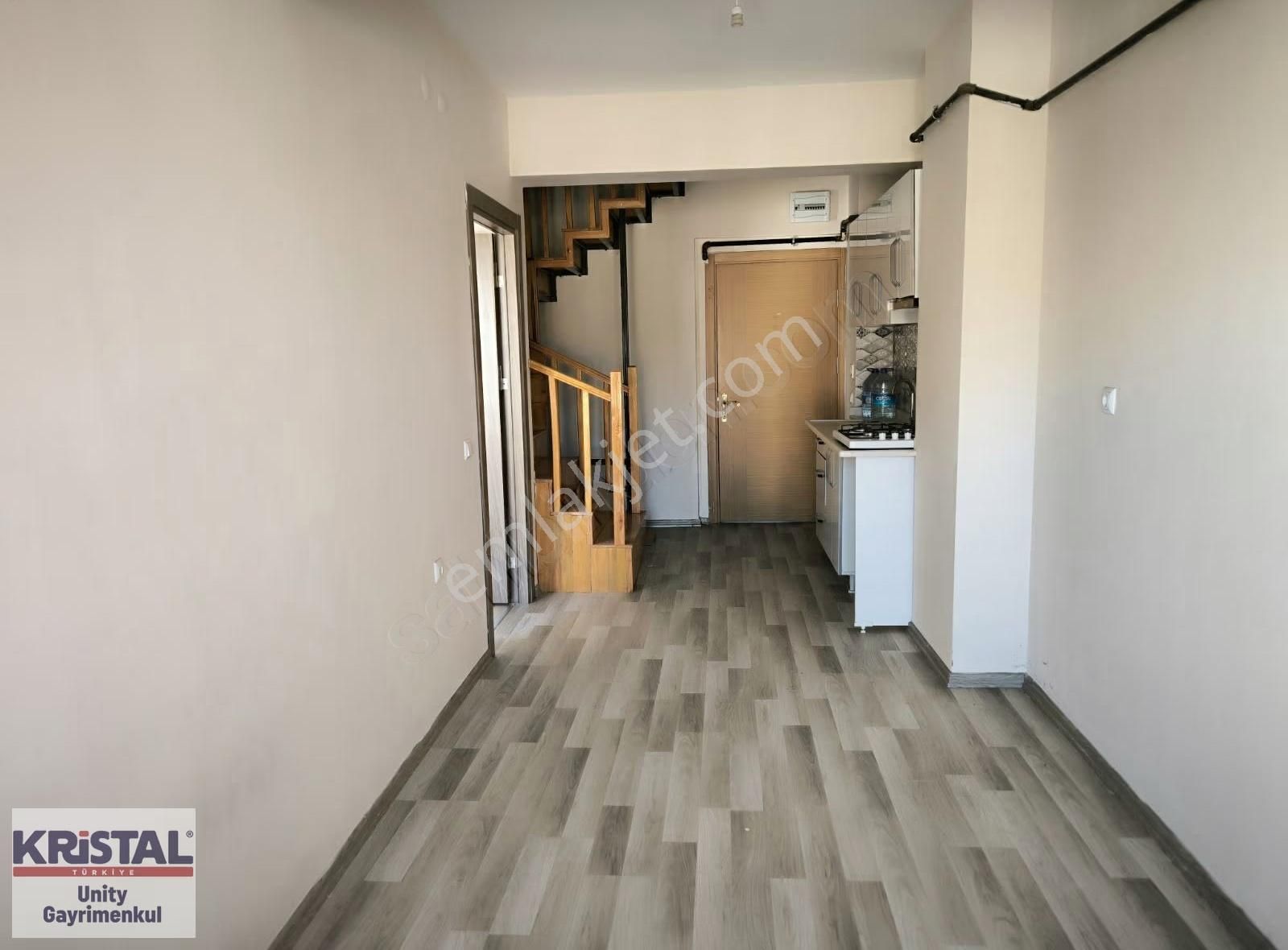 Büyükderede Teraslı Satılık Geniş Daire - Görsel 16