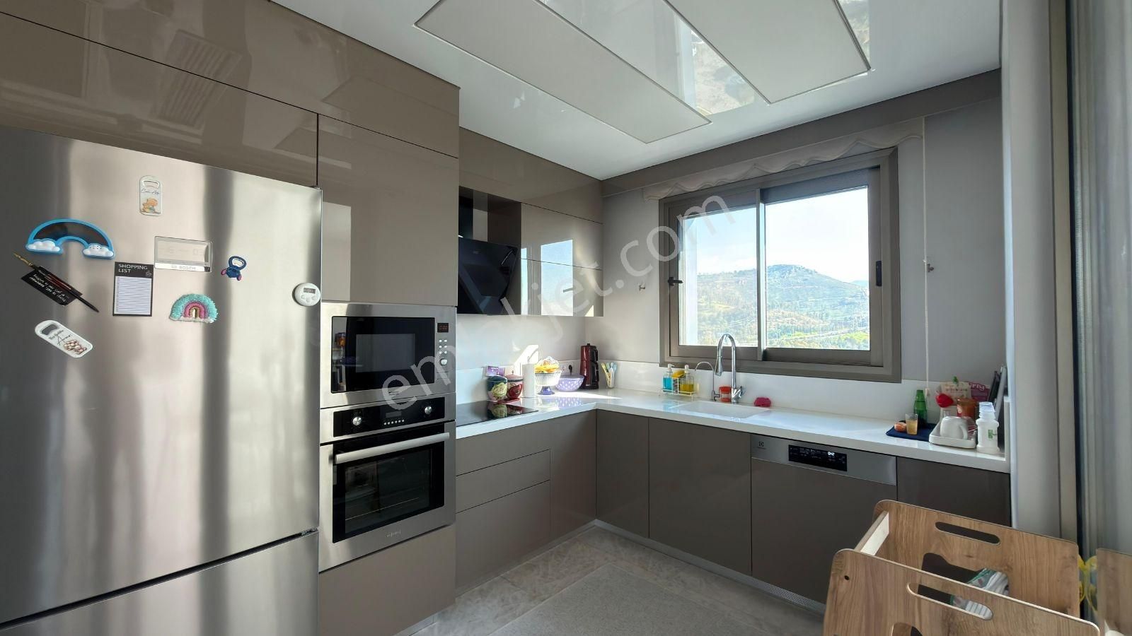 İzmir Karşıyaka Aypark Rezidansta Satılık Geniş Tip 3+1 Daire - Görsel 4