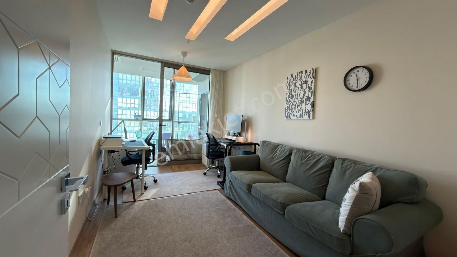 İzmir Karşıyaka Aypark Rezidansta Satılık Geniş Tip 3+1 Daire - Görsel 12