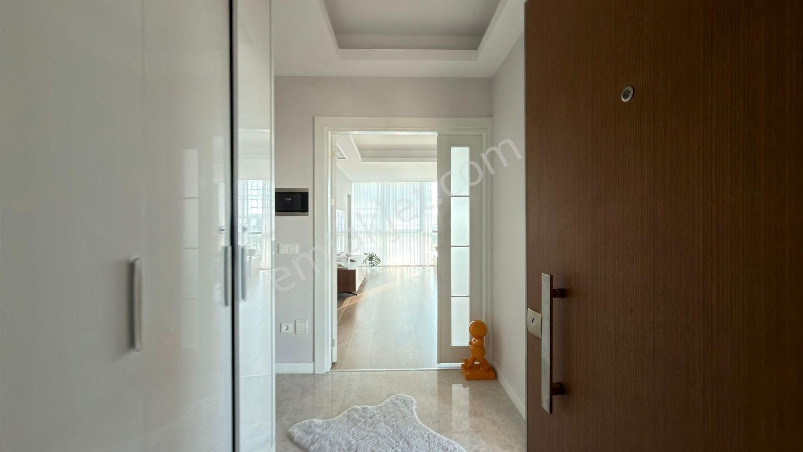 İzmir Karşıyaka Aypark Rezidansta Satılık Geniş Tip 3+1 Daire - Görsel 3